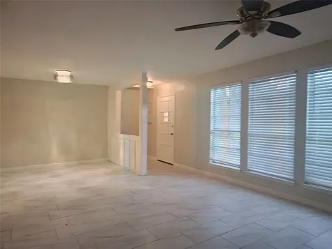 2252 Shadowdale Drive 362 Houston TX 77043