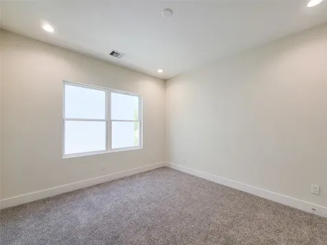 5931 Beall Street B Houston TX 77091