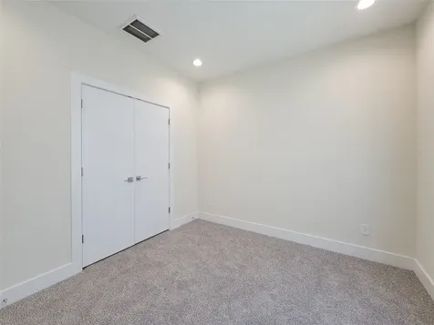 5931 Beall Street B Houston TX 77091