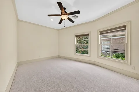 2400 Avalon Place Houston TX 77019