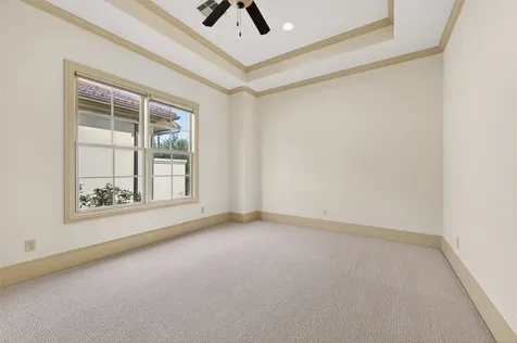 2400 Avalon Place Houston TX 77019