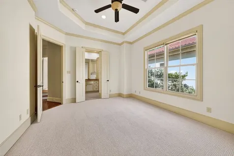 2400 Avalon Place Houston TX 77019