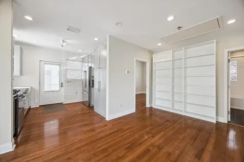 1220 W Gray Street Houston TX 77019