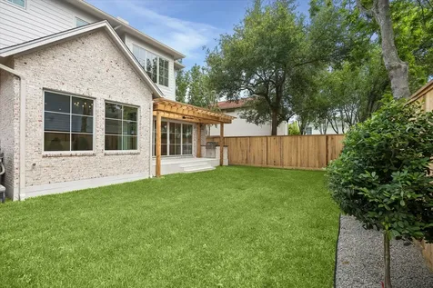 6634 Wakeforest Avenue West University Place TX 77005
