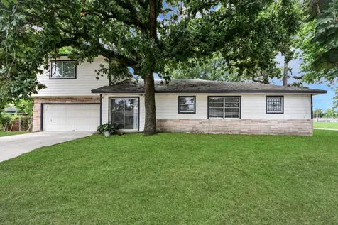 7450 Lakewood Drive Houston TX 77016