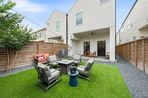 533 W 27th Street Houston TX 77008