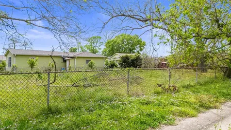 4921 Wipprecht Street Houston TX 77026