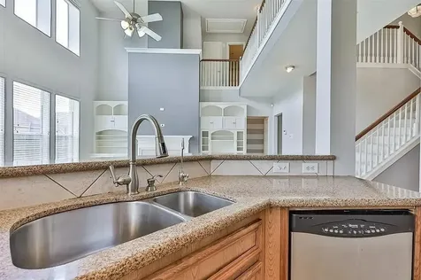13002 Misty Bay Lane Pearland TX 77584