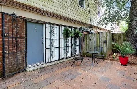 5215 Arboles Drive B Houston TX 77035