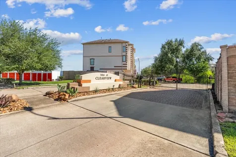 3318 Clearview Villa Way Houston TX 77025