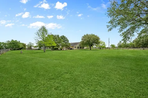1945 Settlers Way Drive Sealy TX 77474