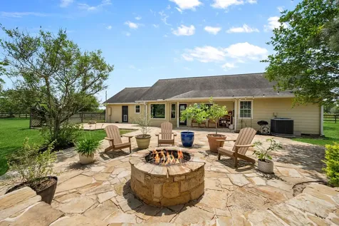 1945 Settlers Way Drive Sealy TX 77474