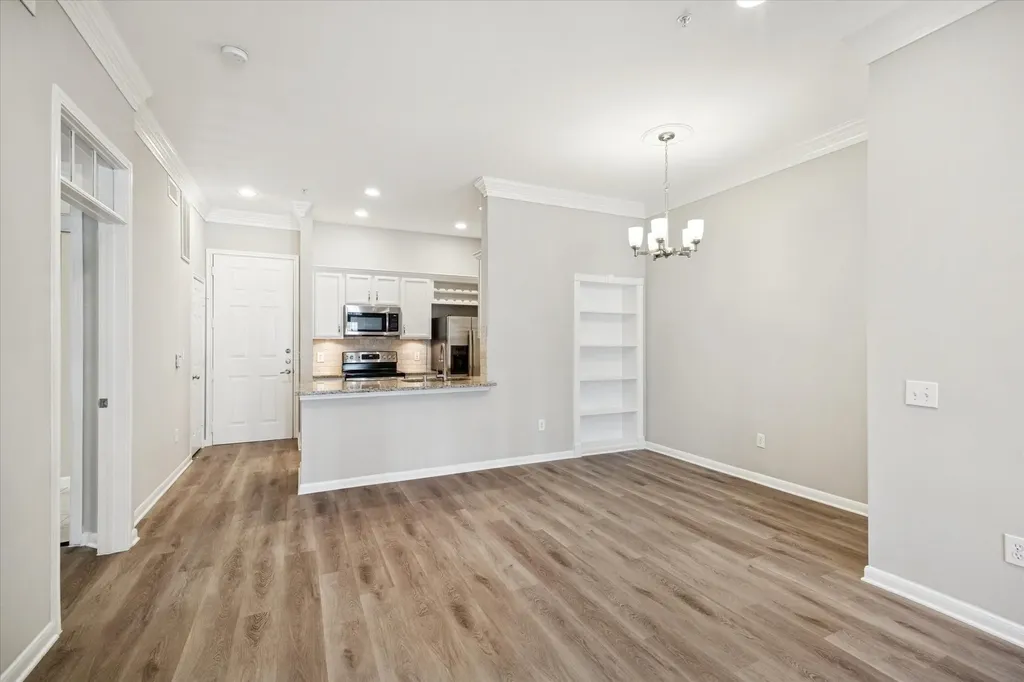 5353 Memorial Drive 2063 Houston TX 77007