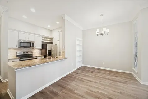 5353 Memorial Drive 2063 Houston TX 77007