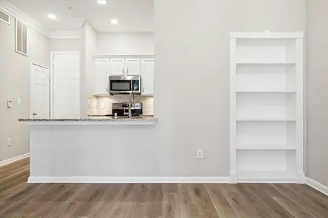 5353 Memorial Drive 2063 Houston TX 77007