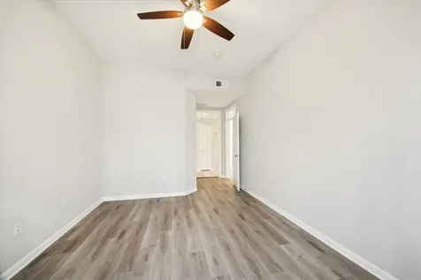 5353 Memorial Drive 2063 Houston TX 77007
