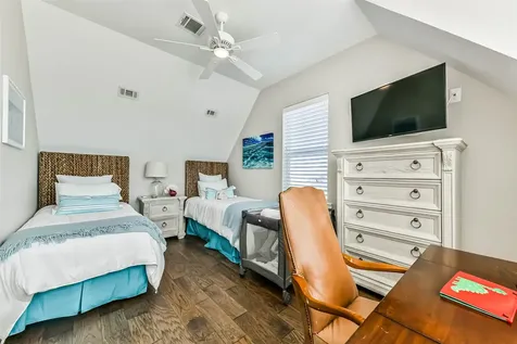 4118 Sand Hill Court Galveston TX 77554