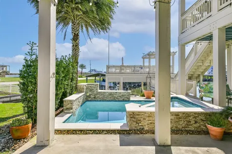4118 Sand Hill Court Galveston TX 77554