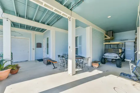 4118 Sand Hill Court Galveston TX 77554