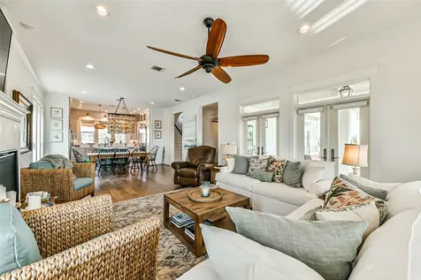 4118 Sand Hill Court Galveston TX 77554