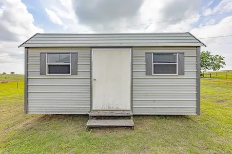 3300 State Highway 95 S Shiner TX 77984