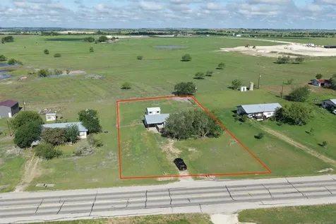 3300 State Highway 95 S Shiner TX 77984