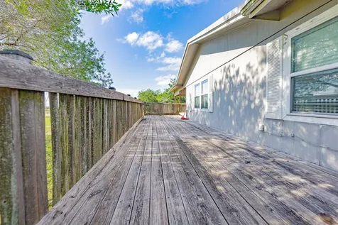 3300 State Highway 95 S Shiner TX 77984