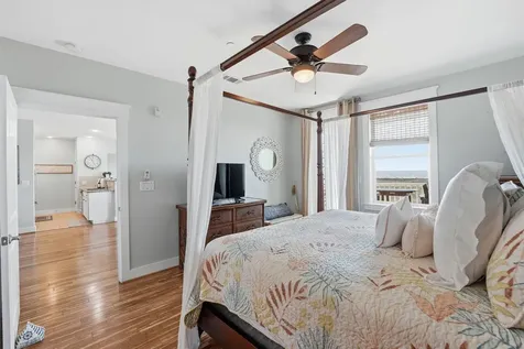 4221 Grassy Pointe Drive 202 Galveston TX 77554
