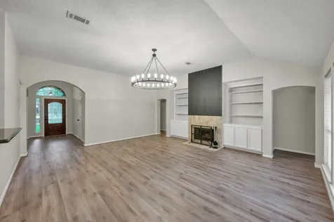 5307 Country Court Magnolia TX 77354
