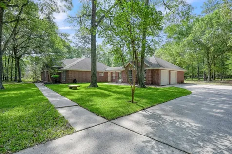 5307 Country Court Magnolia TX 77354