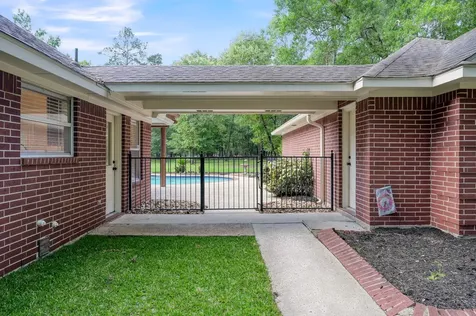 5307 Country Court Magnolia TX 77354