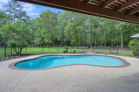 5307 Country Court Magnolia TX 77354