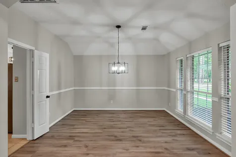 5307 Country Court Magnolia TX 77354