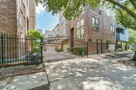1833 Oakdale Street Houston TX 77004