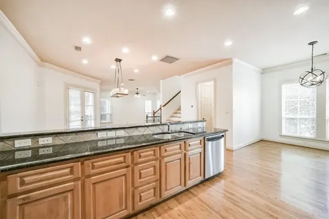 1833 Oakdale Street Houston TX 77004