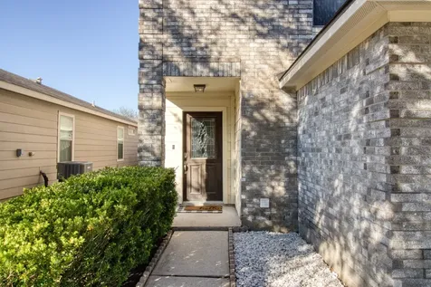 9519 Garrett Pine Lane Houston TX 77044