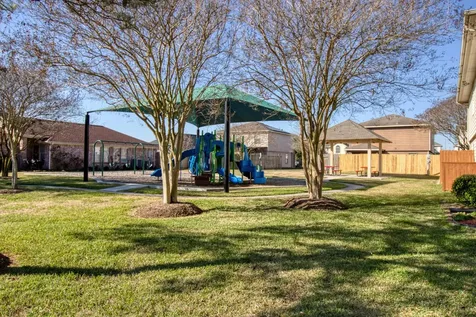 9519 Garrett Pine Lane Houston TX 77044