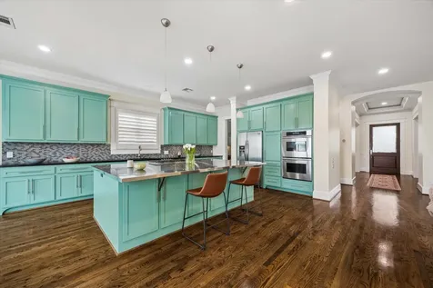 1436 Harvard Street Houston TX 77008