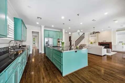 1436 Harvard Street Houston TX 77008