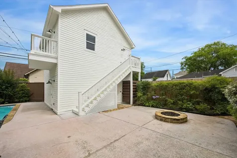 1436 Harvard Street Houston TX 77008