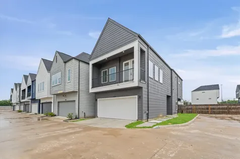 3009 Jensen Springs Lane Houston TX 77026