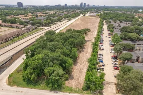 1003 Greens Road Houston TX 77060