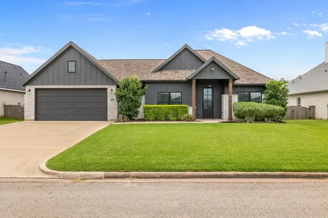459 Green Meadows Drive West Columbia TX 77486