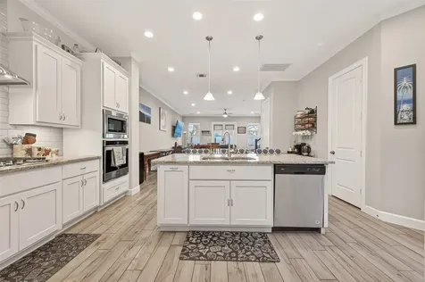 1914 Shearn Street Houston TX 77007