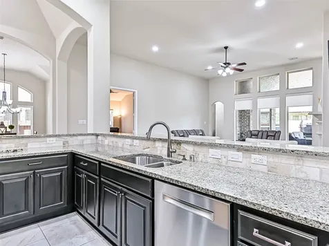 829 Sage Way Lane Friendswood TX 77546