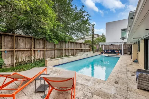 1503 Banks Street Houston TX 77006