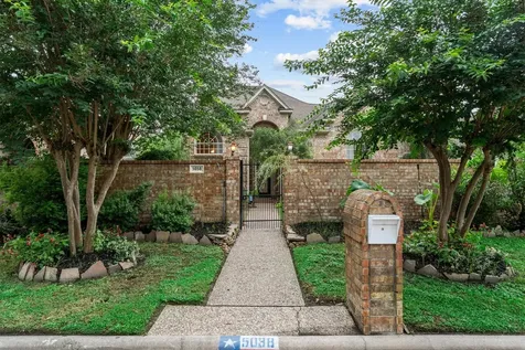 5038 Huntwick Parc Court Houston TX 77069