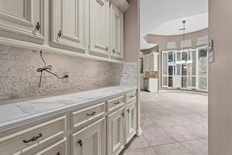 5038 Huntwick Parc Court Houston TX 77069