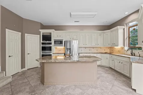 5038 Huntwick Parc Court Houston TX 77069