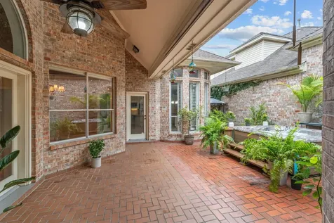 5038 Huntwick Parc Court Houston TX 77069